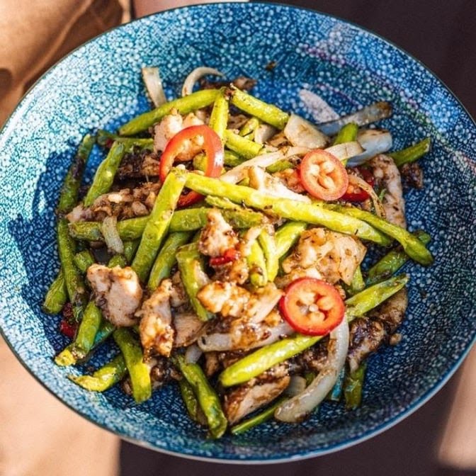 Lee’s Kitchen + Cocktails by null