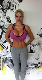Busty sports bra pandesia world jpg x Big tits sports bra