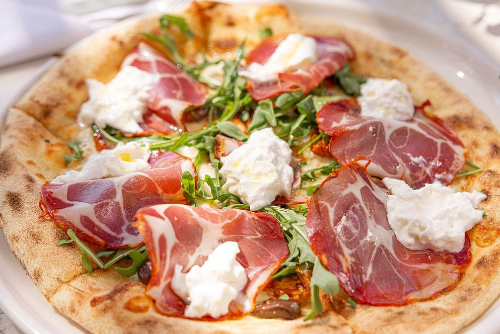 Pazza Market & Cucina by null