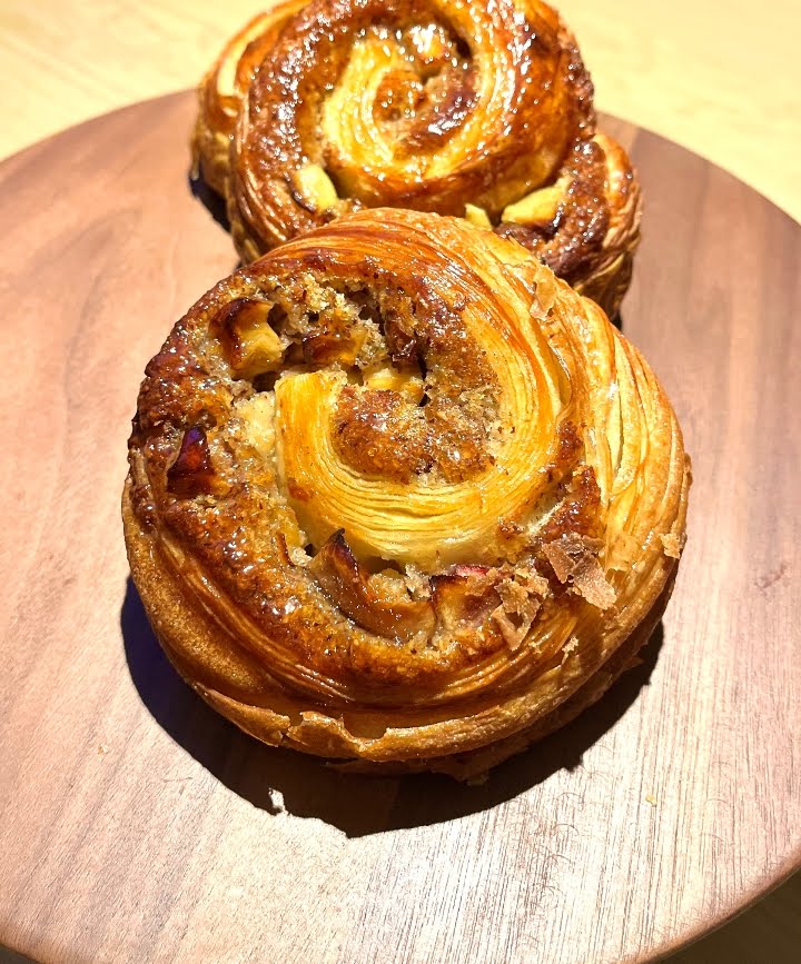 Poppy & Claro by null