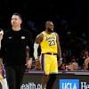 LeBron James waved at young fan sitting courtside at Lakers game ...