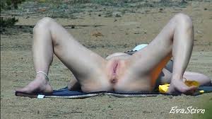 Easaatbaaaaaa oaihaksoieux jpg x Nude beach voyeur sex
