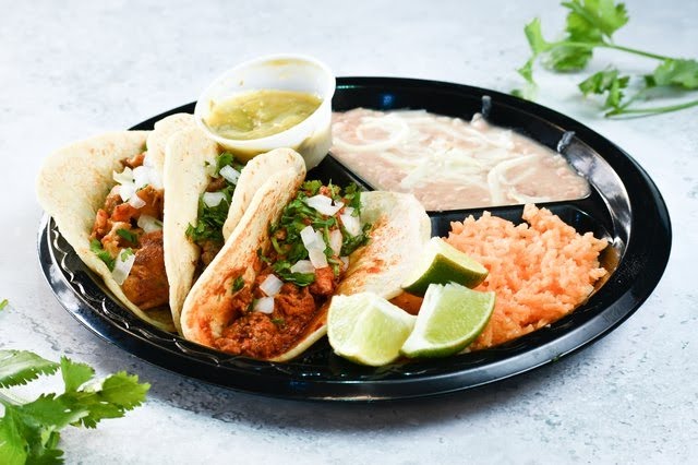 Avenida Cantina by null