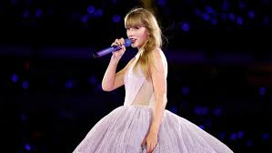 Fake explicit taylor swift images swamp jpg x Taylor swift tits