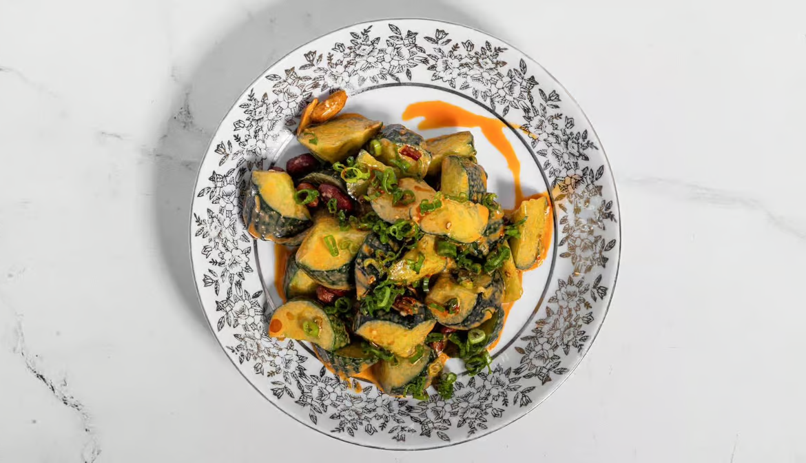 Toya Ramen & Bar by null