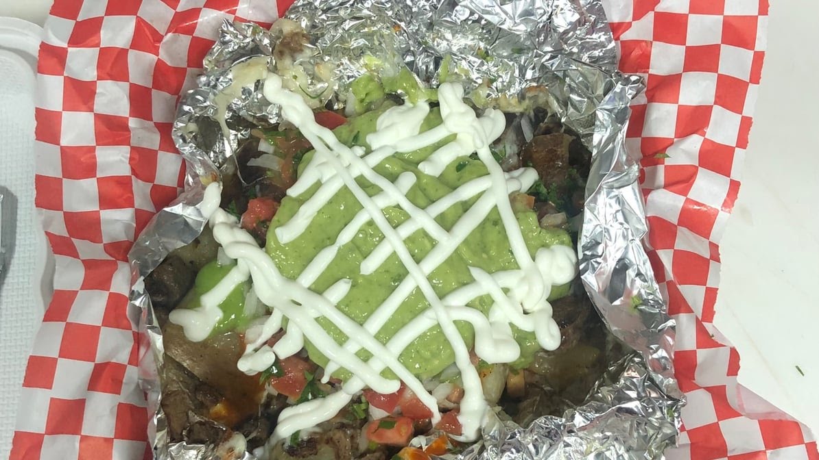 El Paisa by Los Alegres Taco Truck by null