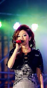 Sexinsex 邓紫棋|邓紫棋][新闻]250421 邓紫棋演唱会引发粉丝热议,满满正能量传递无限激情——本命星新闻