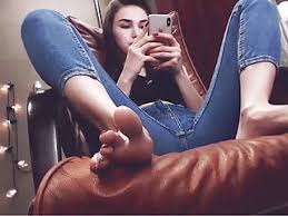 Best feet cam show sites satisfy your foot fetish jpg x Webcam feet