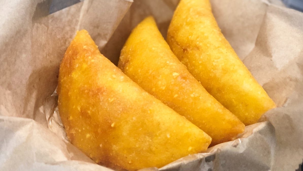 Los Chamos Miami Food Truck by null