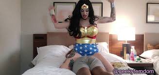 Eaftggaaawavb fnsgsu zi rqcf jpg x Wonder woman cosplay