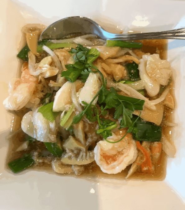 New Krungthai Restaurant by null