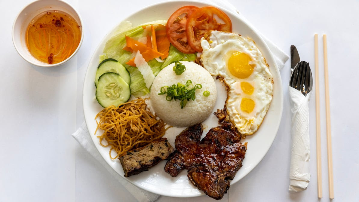 Pho Linh by null