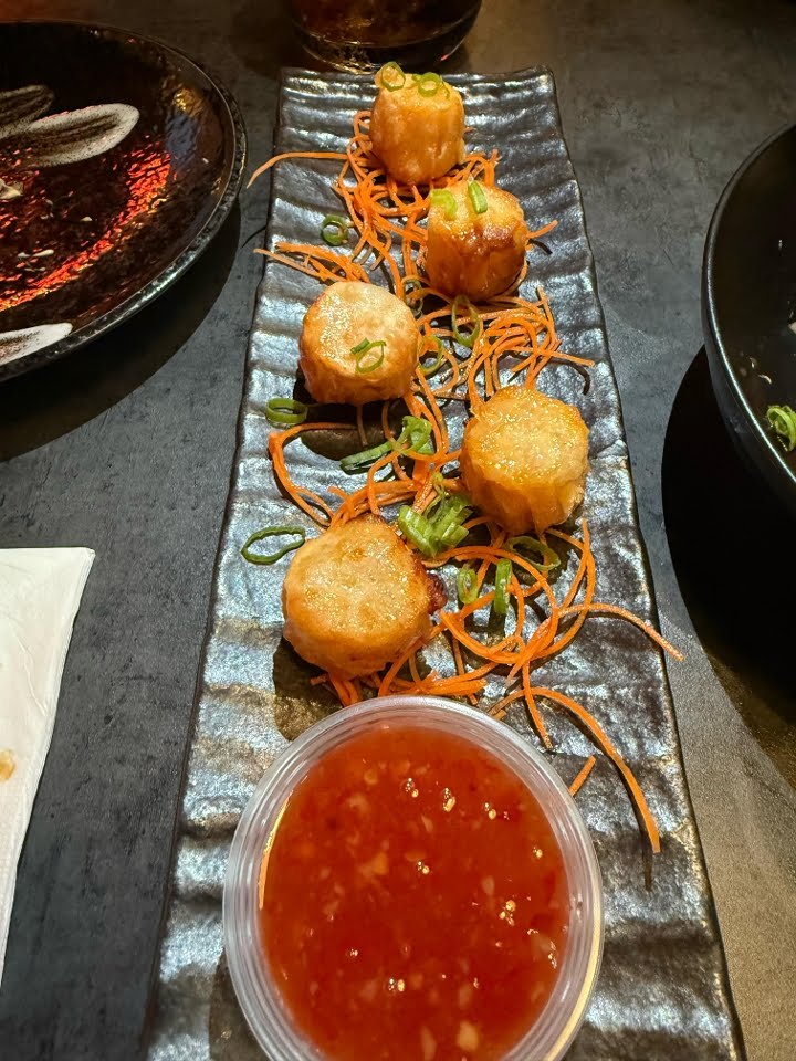 Ryo Sushi by null