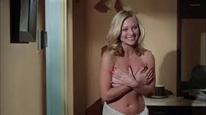 Uo nybegndhgaaaa fri icldpky jpg x Angela kinsey