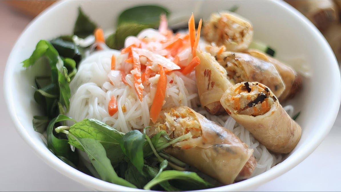 District 7 Pho by null