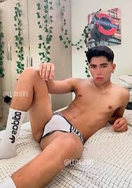 Jovencitos gays jpg x Jovencitos gays