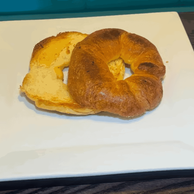 Val's Restaurant by null