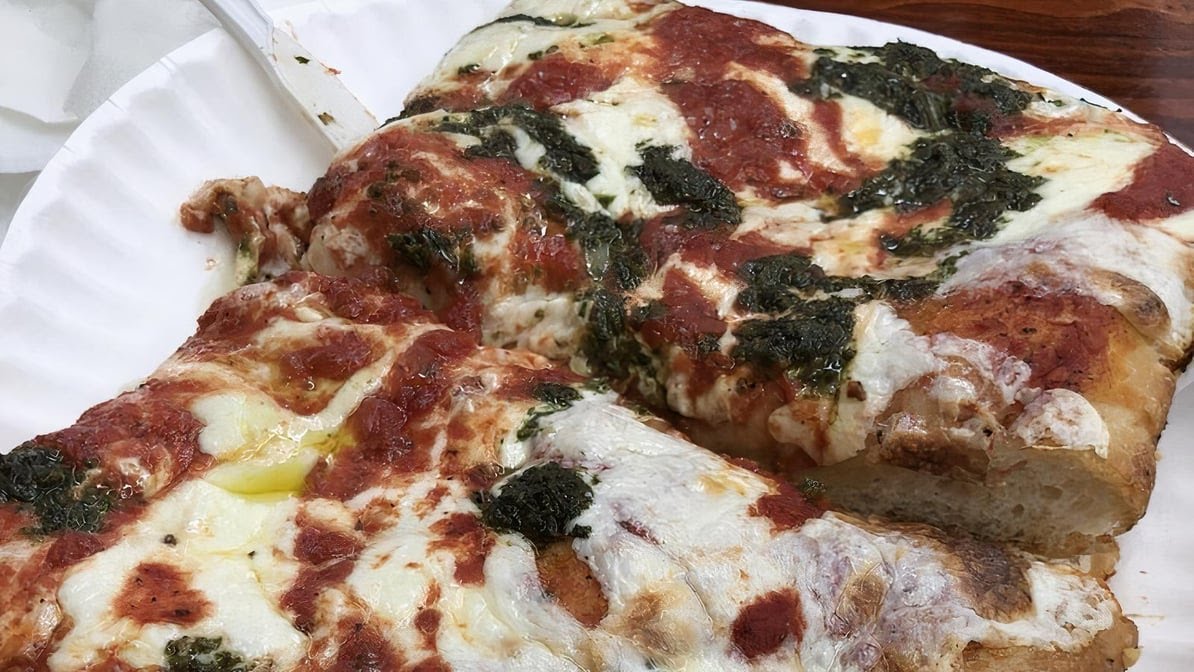 Famous Ben's Pizza by null