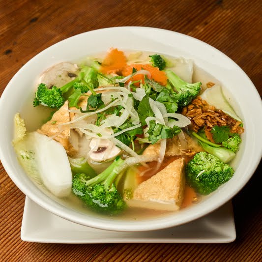 Pho Huynh by null