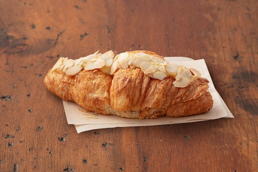 la Madeleine French Bakery & Cafe Montfort by null