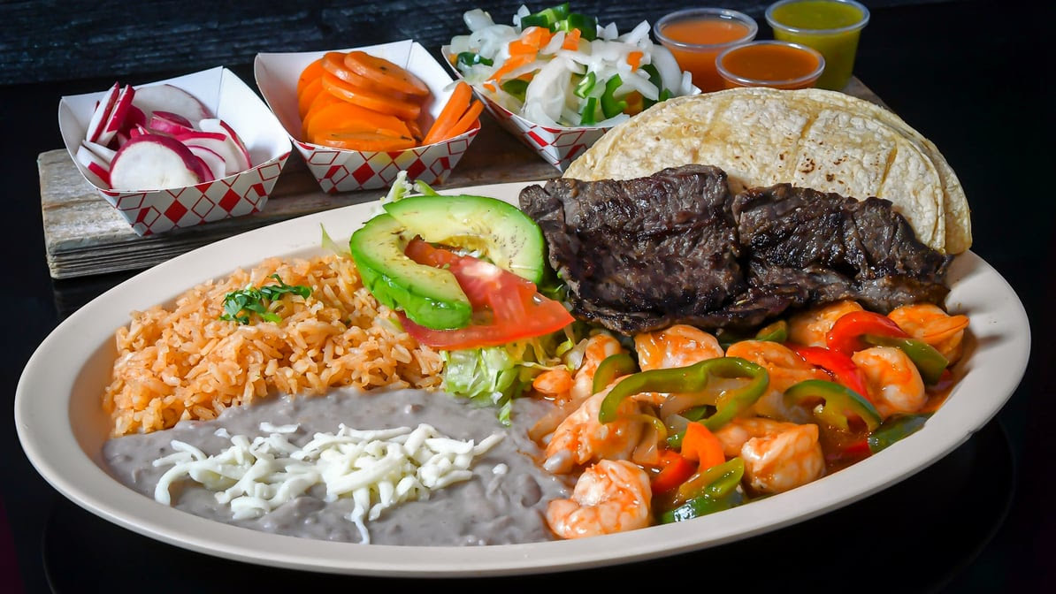 El Indio Restaurant Y Taqueria by null