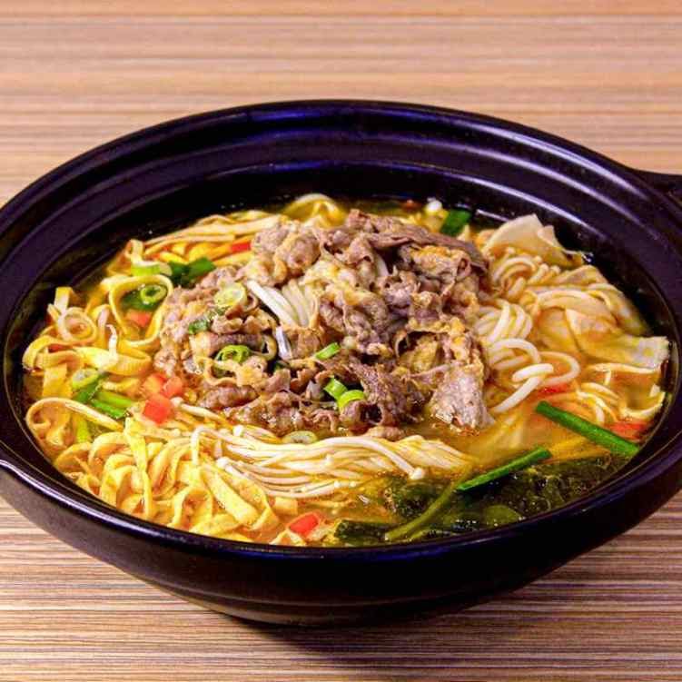 Wen's Yunnan Noodle & Ramen 云南米线 by null
