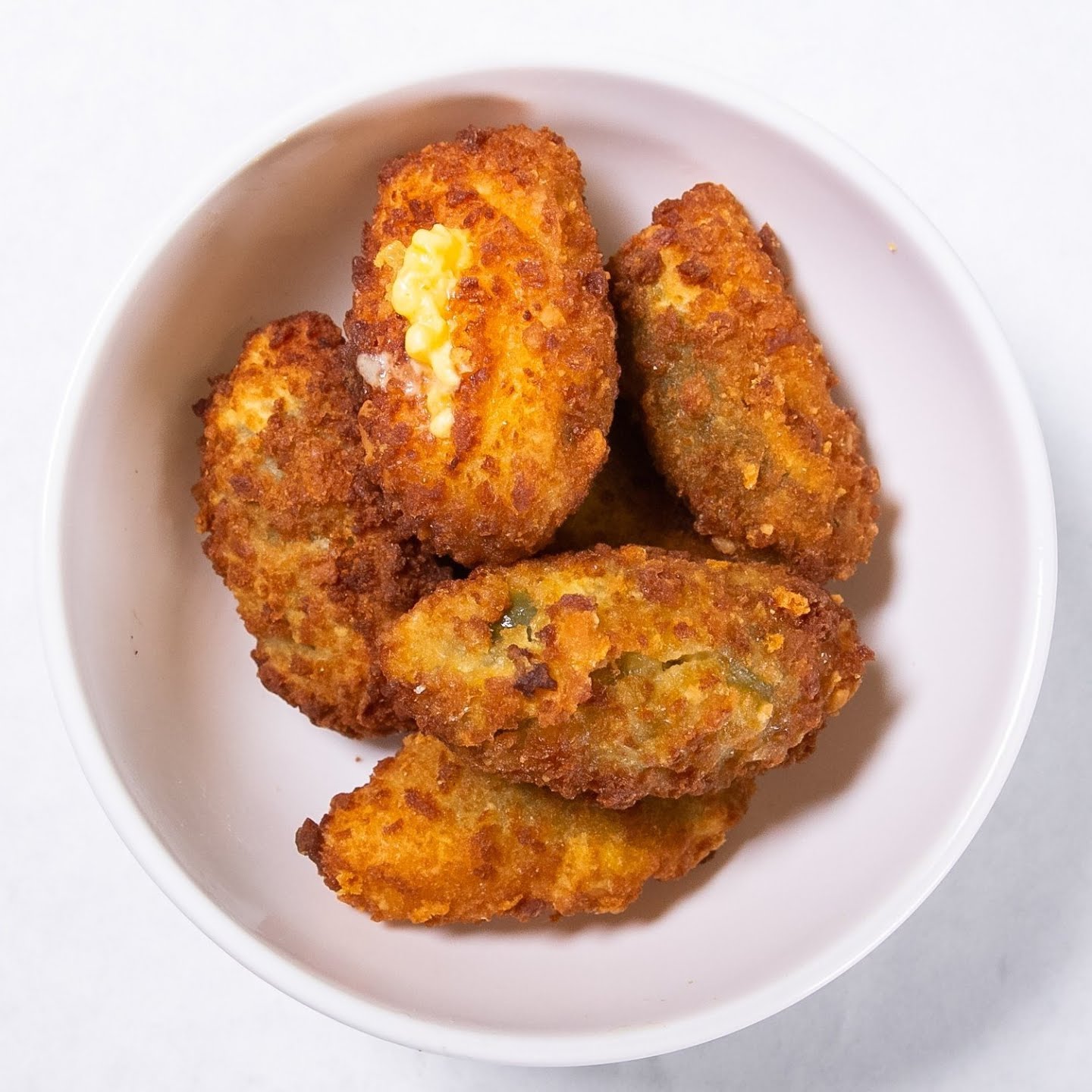 Quickie’s Burgers, Wings & Seafood by null