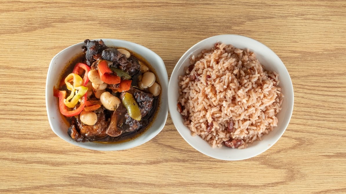 SHANAS CARIBBEAN CAFE by null