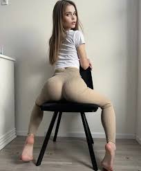 tits   skinny little |No on else rocks a micro-bikini like Emma!! 😍 : r/SellingSunset