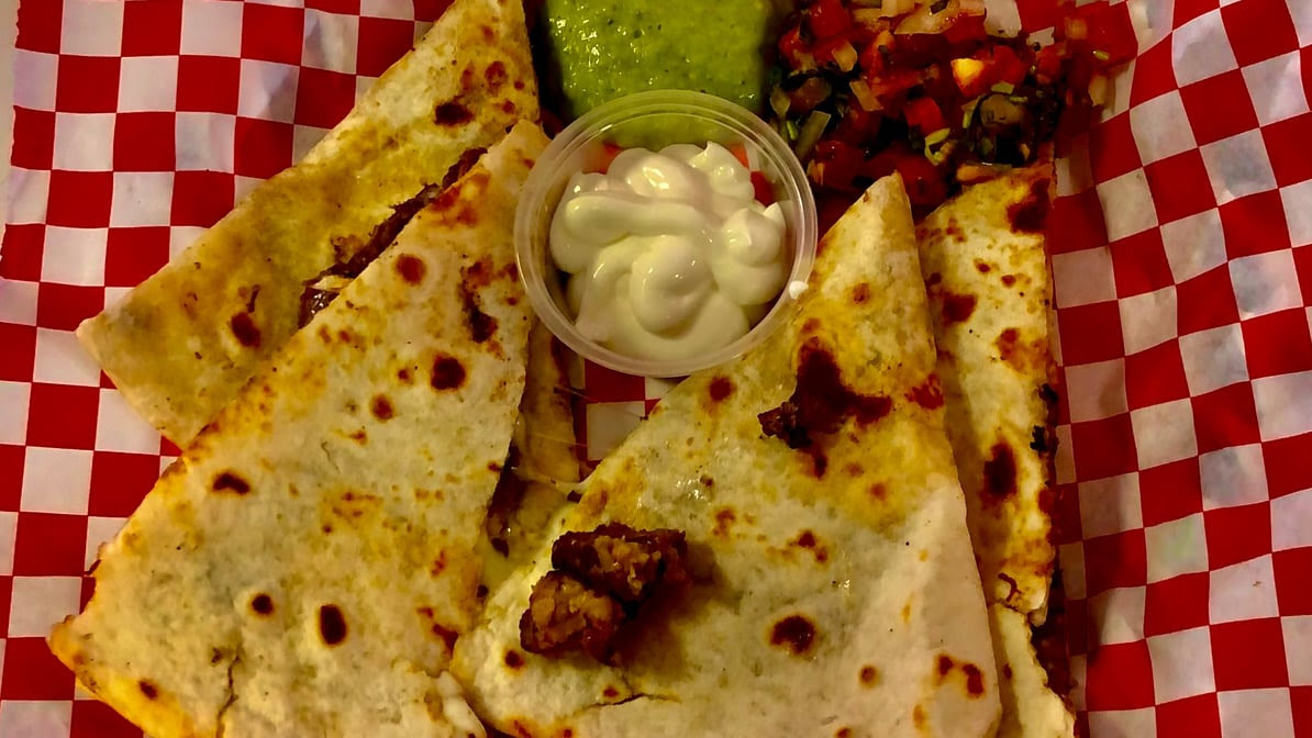 El Paisa by Los Alegres Taco Truck by null