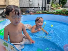 幼稚園 プール 裸|お母さんと子供達の日課 | お母さん大学