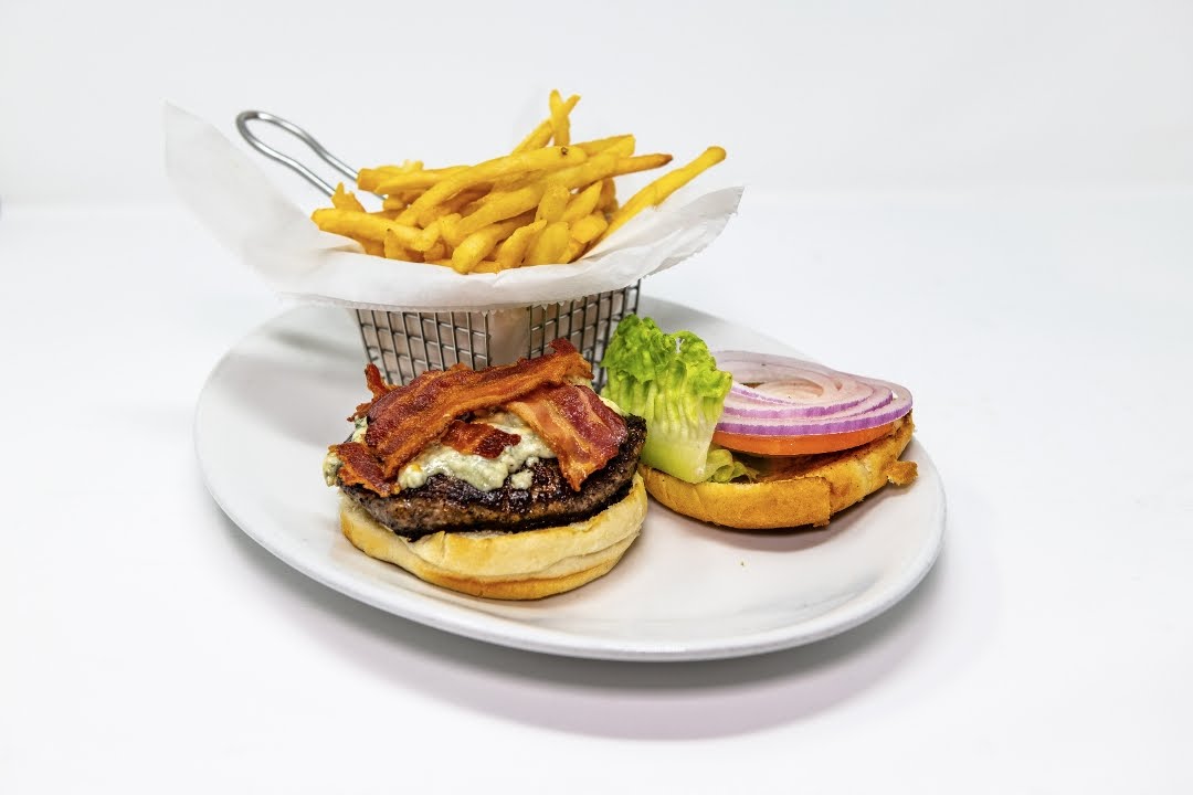 Norman's Tavern by null