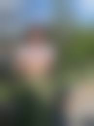 妻を晒す　オールヌード露出投稿  2 |玄関で | 妻の裸 | 妻画像投稿倶楽部