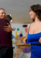 Zbegndhgaaaa jkyuzxn tfyxxvhp jpg x Natural big tits party