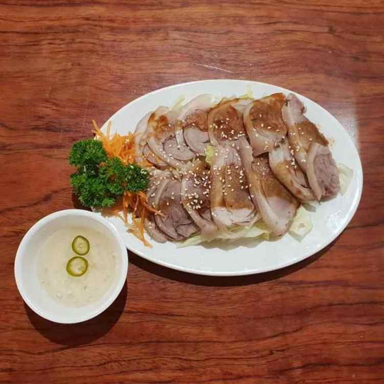 Full Kee Restaurant by null