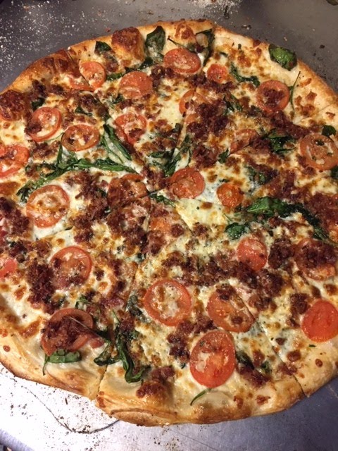 Mezza Luna Pizzeria by null