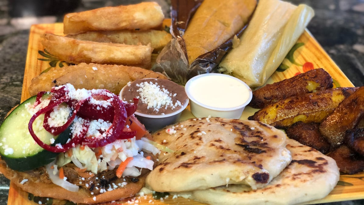 El Salvadoreno by null