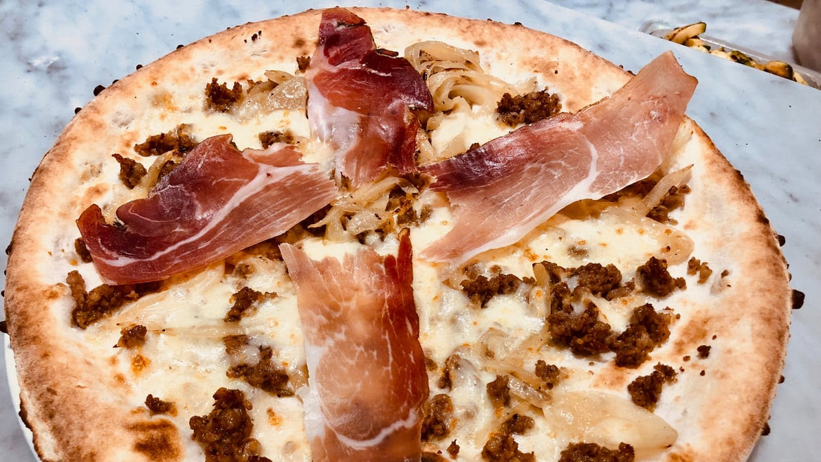Nella Pizza e Pasta by null