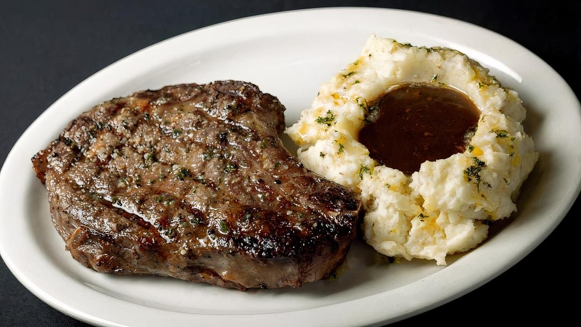 Starter's Bar and Grill Southfield by null