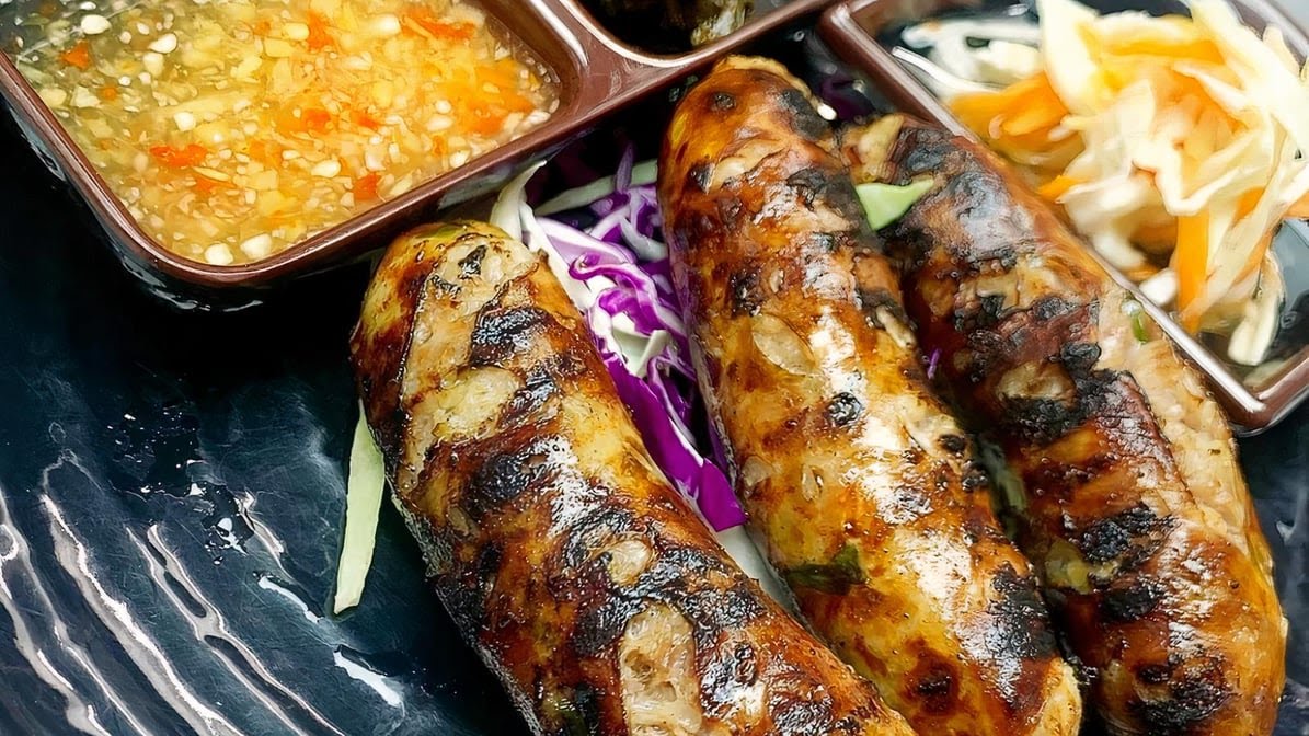 Vientiane Bistro by null