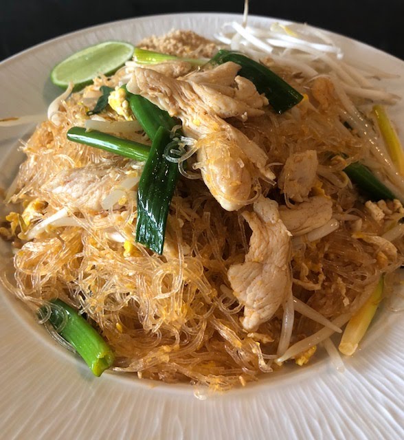 9 Pad Thai by null