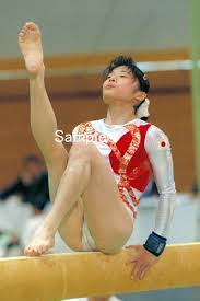 女子　体操|女子体操 🧚‍♀️妖精スロー🧚‍♀️ 美演技④ 女子体操部 九州大会 床 ２人目（スロー）「笑顔を届ける！」 学校動画研究所「すくーるTV」 -  YouTube