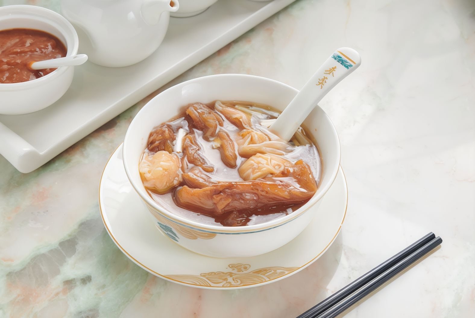 Mak's Noodle by null