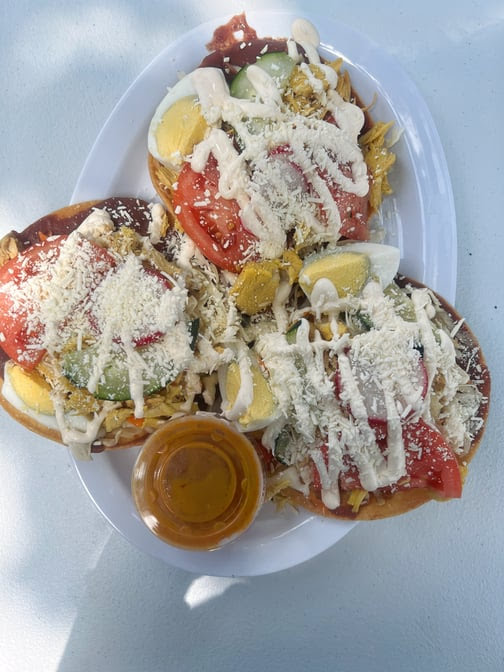 Antojitos las gemelas by null