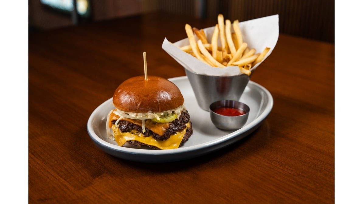 JOEY Aventura by null