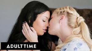 Scissoring on cock loud house nude lesbian hentai tram pararam jpg x Loud lesbian