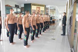 เปลือย　นักเรียน|นักเรียนพี้กัญชา