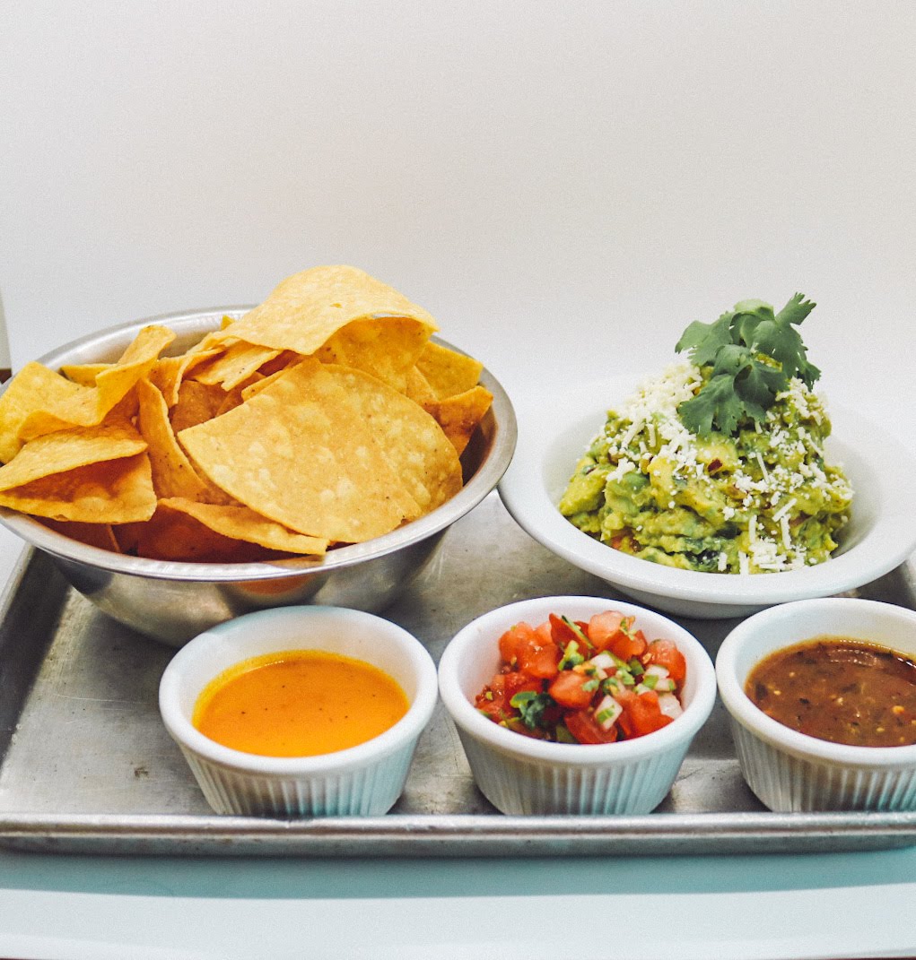 Gallo Blanco by null