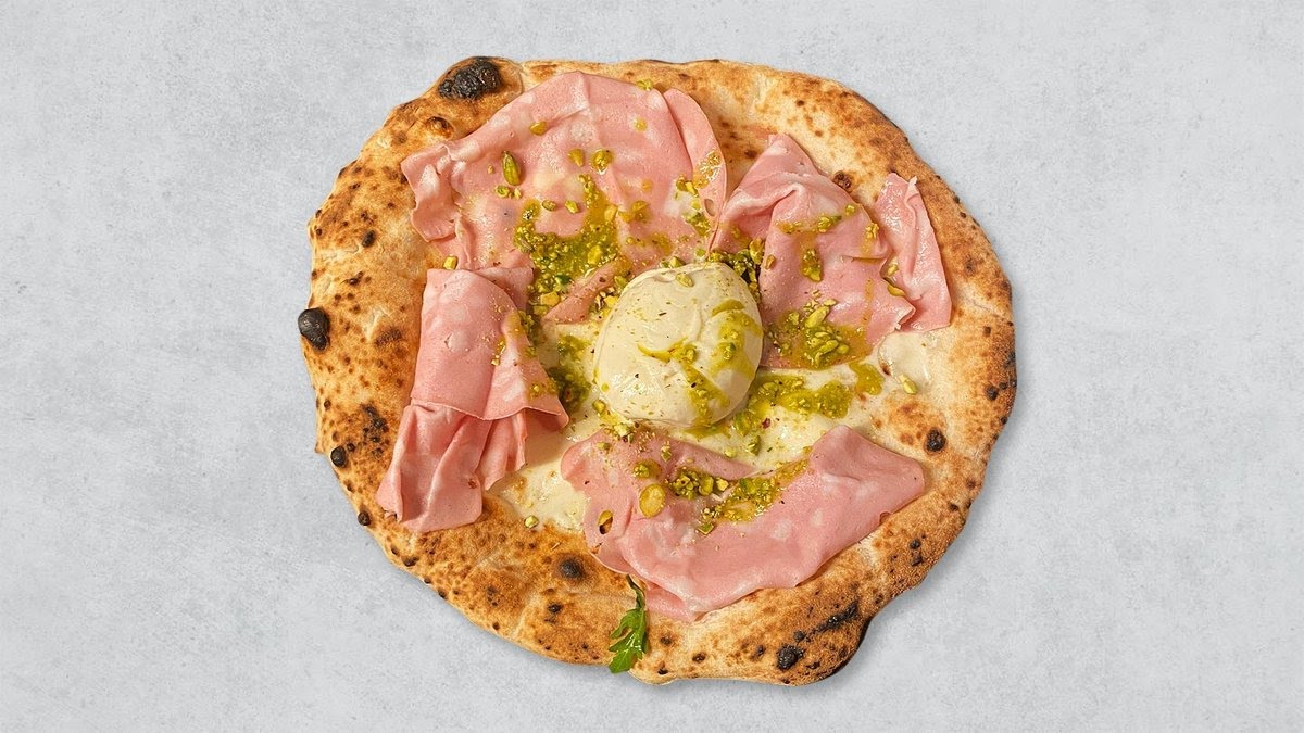 Standard Pizza West by null