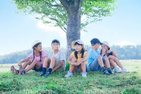 小学生女児 パンチラ|動画】パンチラしたら駄目よダメダメ - サンスポ